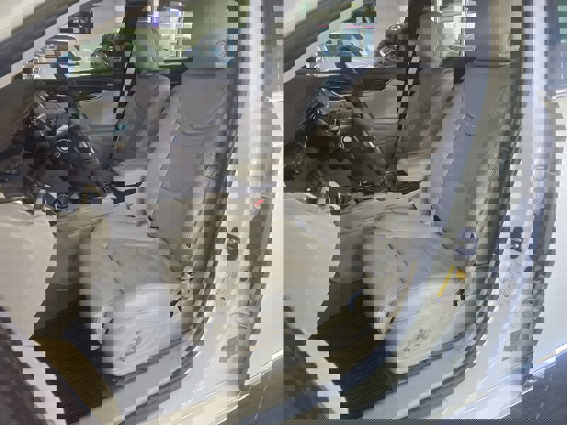 Used 2014 Cadillac XTS Luxury w/ Driver Awareness Package image 9