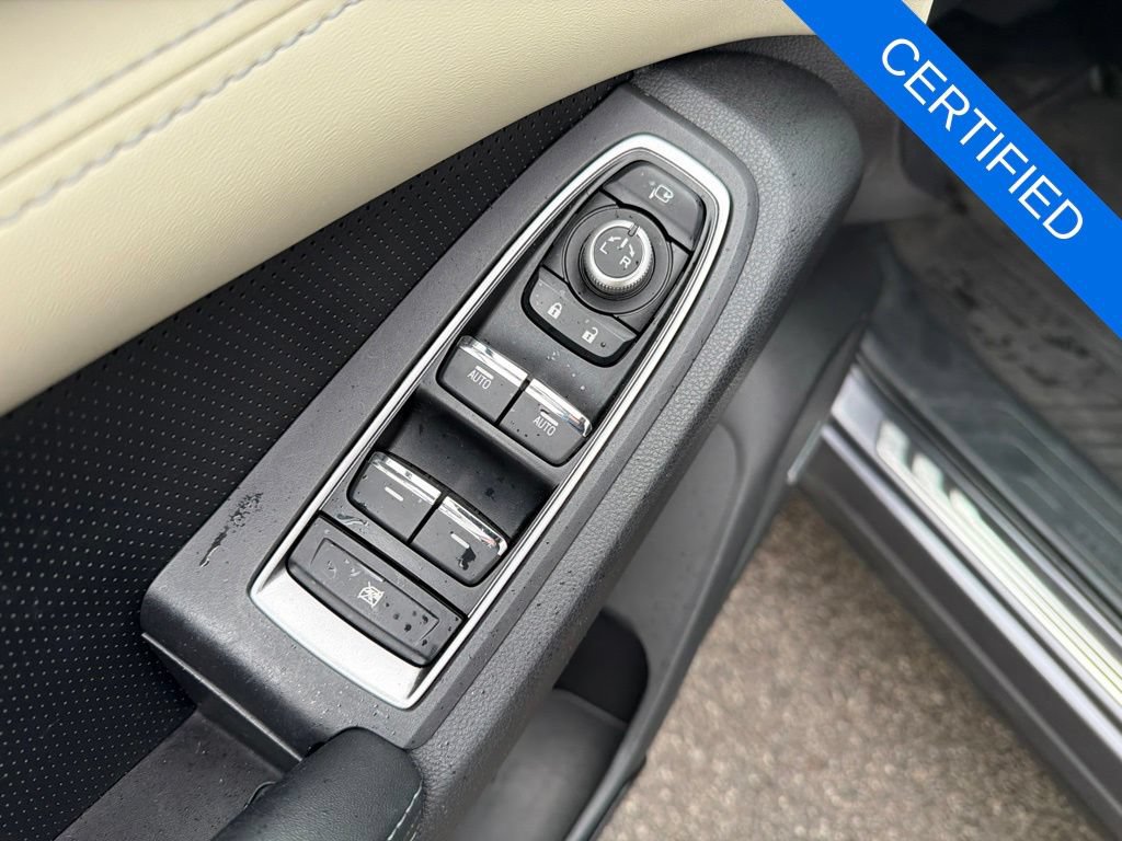 Certified 2022 Subaru Ascent Touring AWD/4WD image 10