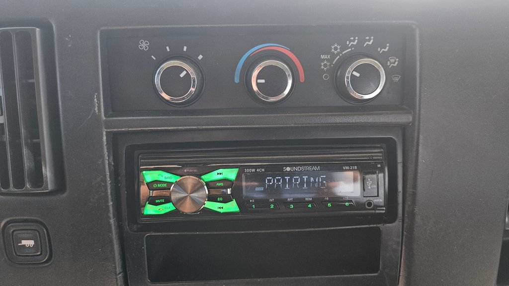 Used 2014 Chevrolet Express 1500 RWD image 26