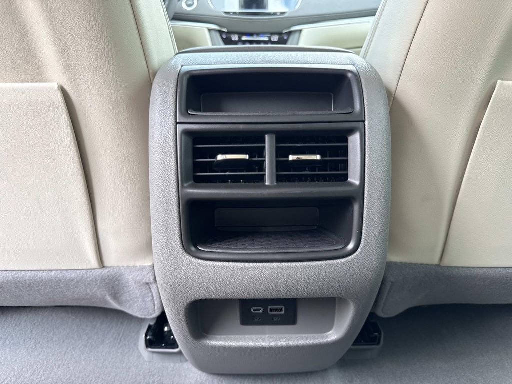 New 2026 Cadillac XT5 Premium Luxury AWD/4WD image 16