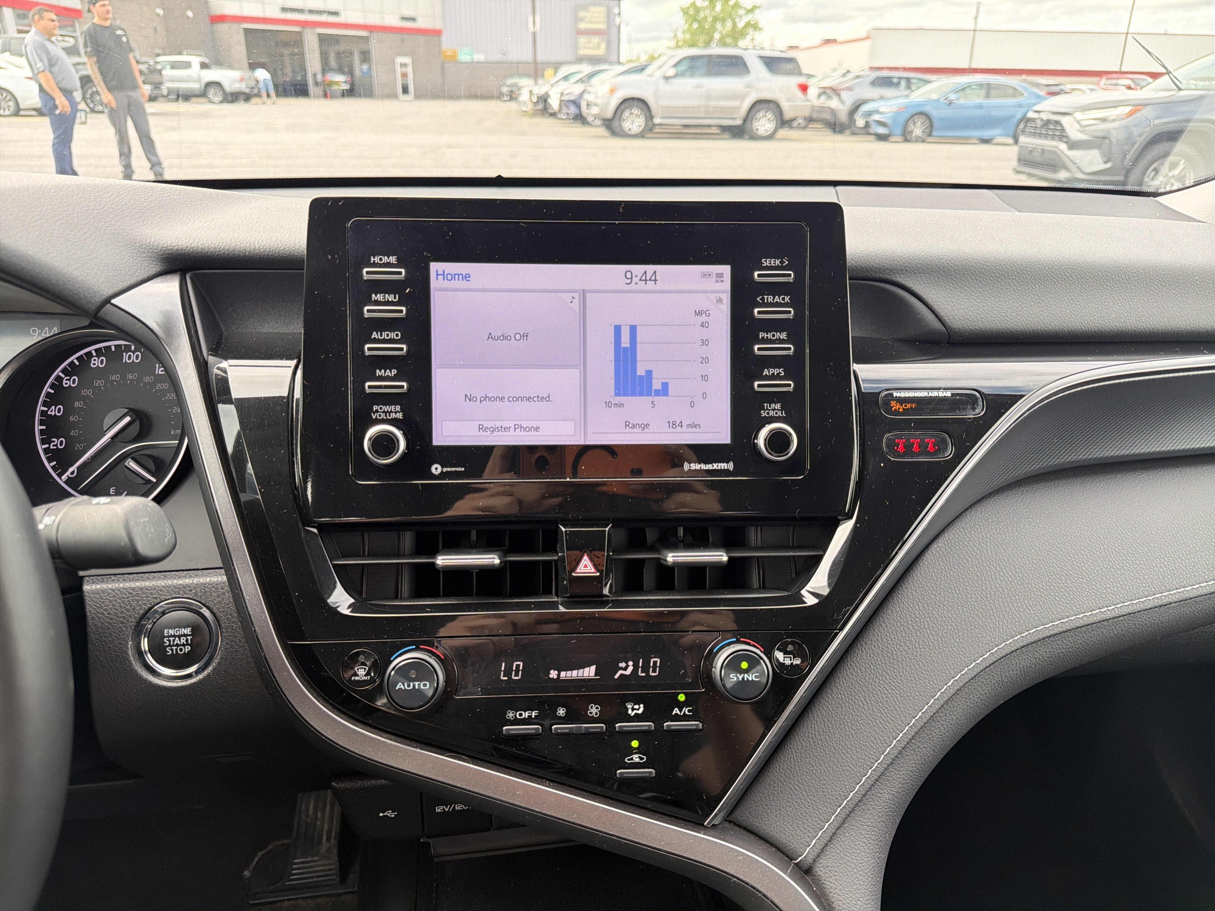 Used 2023 Toyota Camry SE w/ Cold Weather Package AWD/4WD image 19