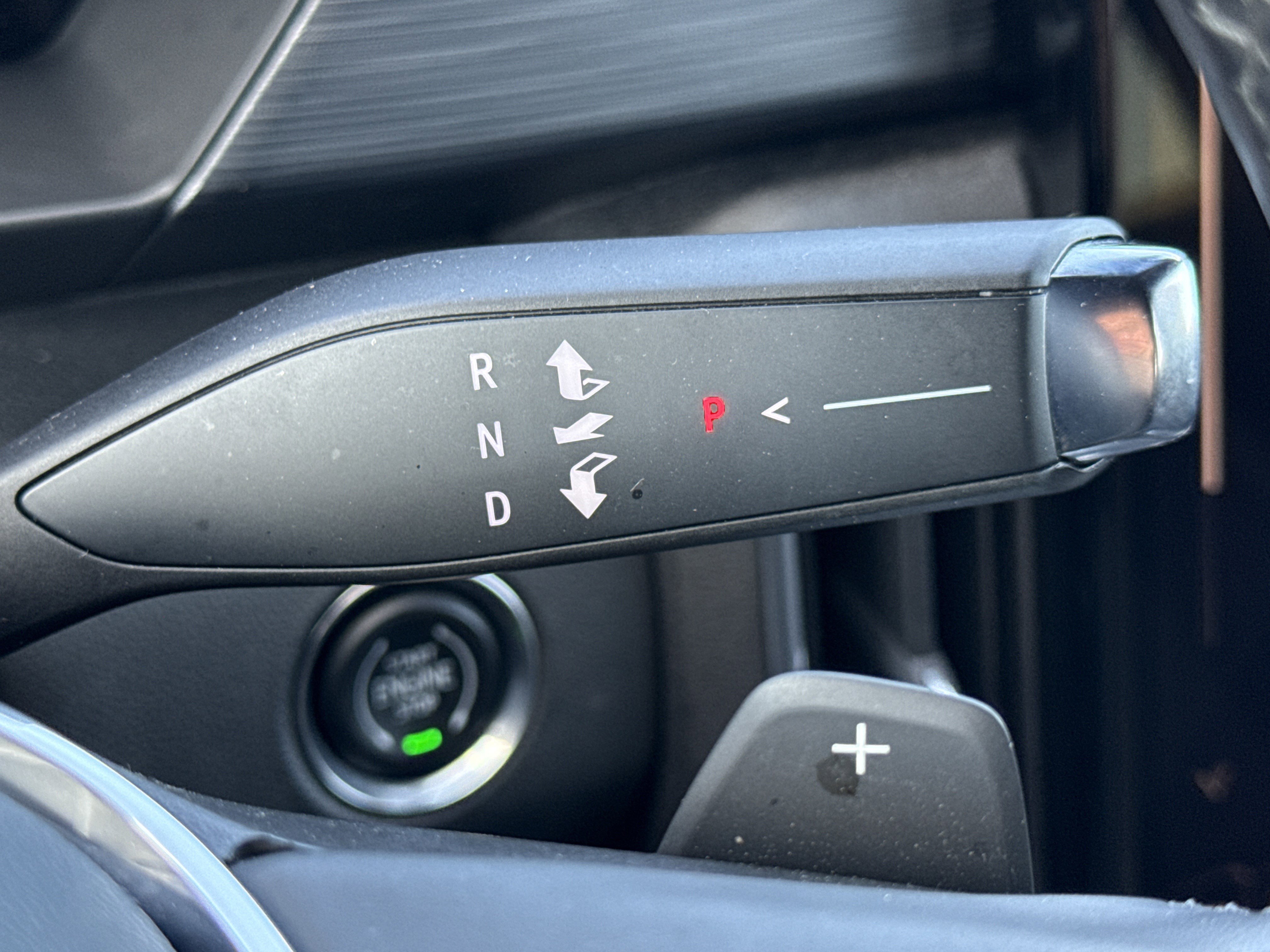 Used 2025 GMC Acadia Elevation image 38