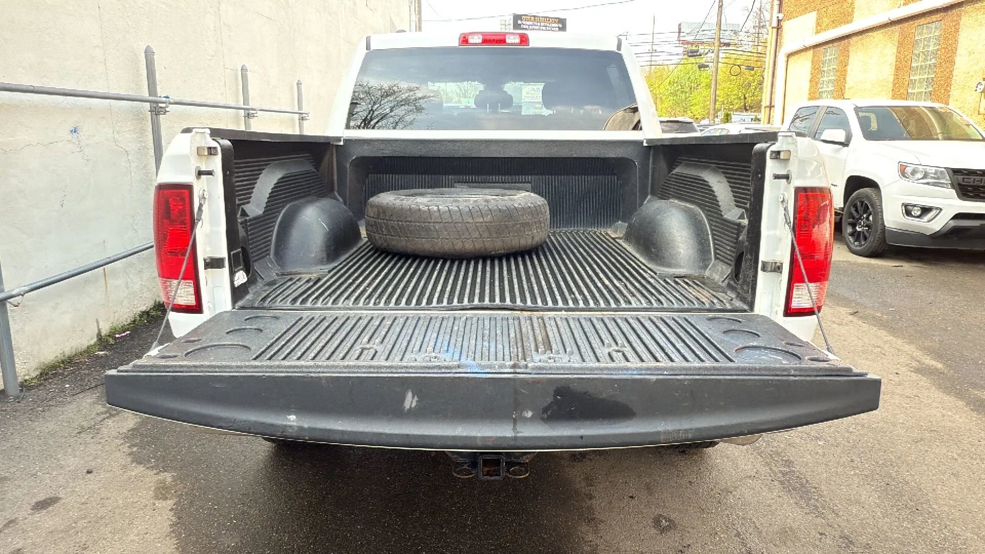 Used 2022 RAM 1500 Classic SLT w/ Protection Group AWD/4WD image 24