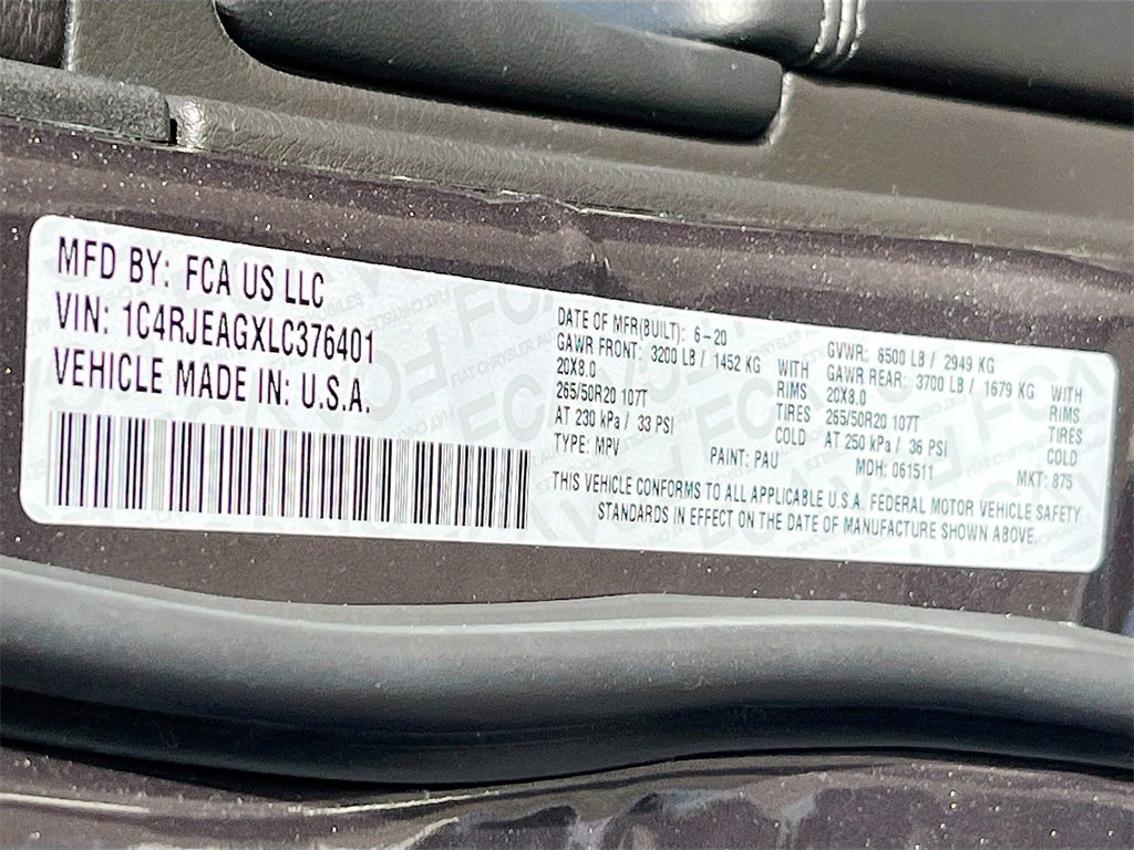 Used 2020 Jeep Grand Cherokee Altitude image 32