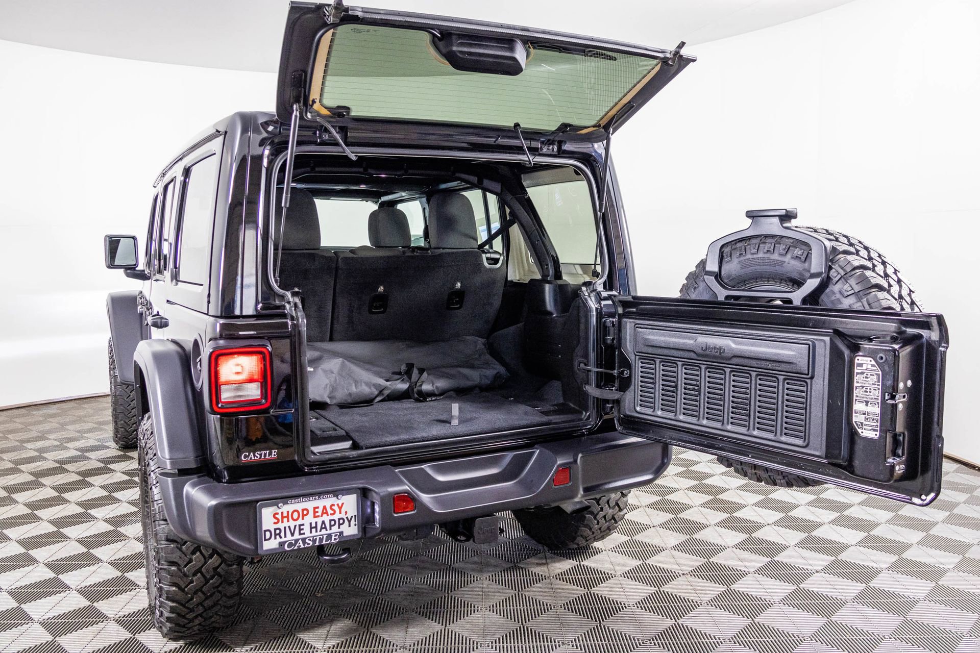 Used 2024 Jeep Wrangler Willys image 38