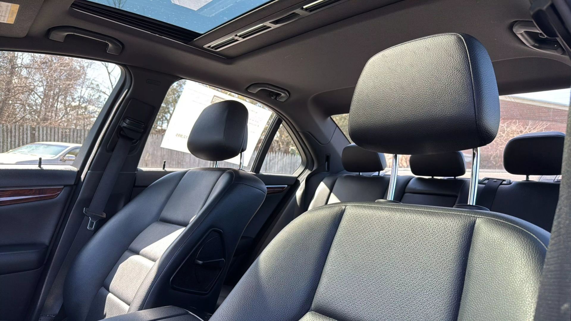 Used 2011 Mercedes-Benz C 300 4MATIC Sedan image 19