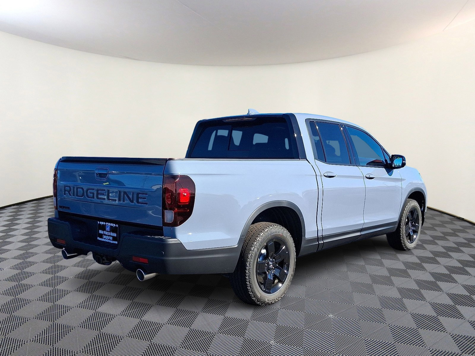 New 2026 Honda Ridgeline Black Edition image 4