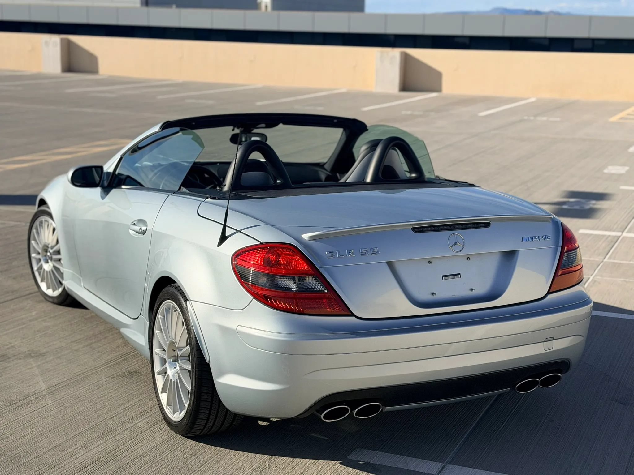Used 2005 Mercedes-Benz SLK 55 AMG image 11