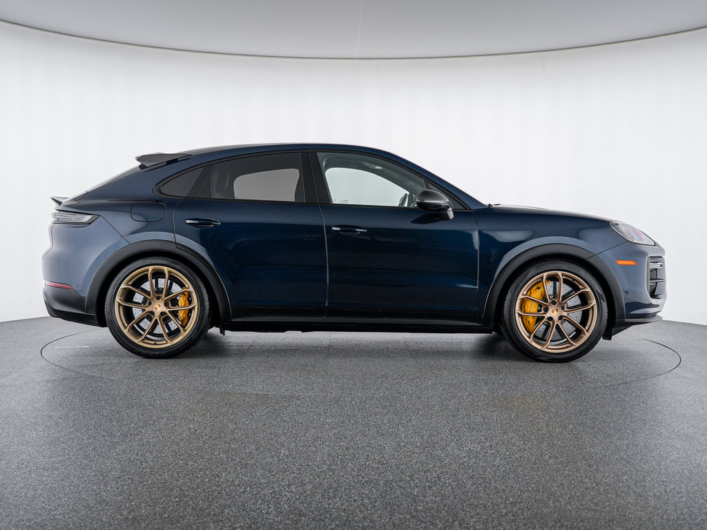 Used 2024 Porsche Cayenne Turbo GT AWD/4WD image 6