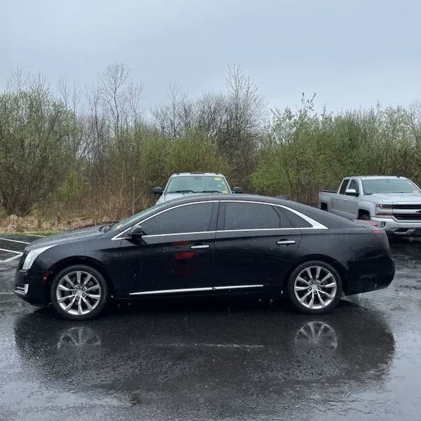 Used 2016 Cadillac XTS Luxury AWD/4WD image 3