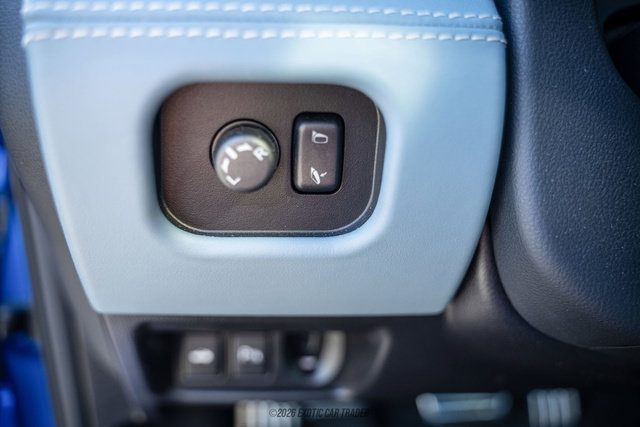 Used 2024 Nissan GT-R AWD/4WD image 25