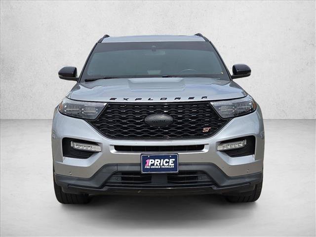 Used 2022 Ford Explorer ST w/ Equipment Group 401A AWD/4WD image 2