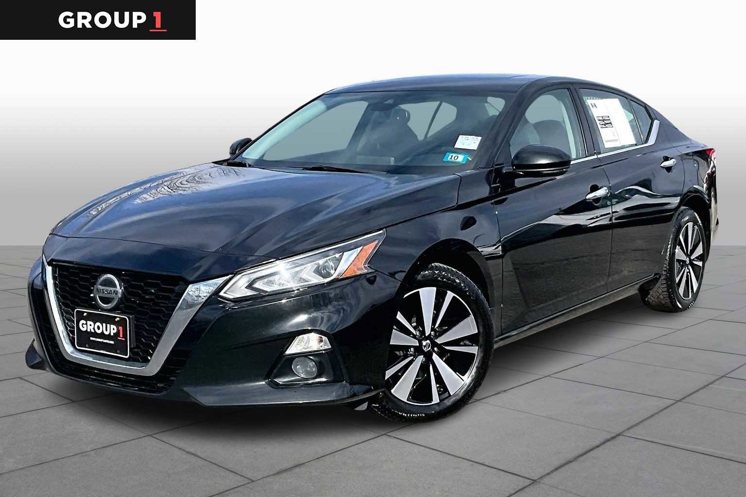 Used 2020 Nissan Altima 2.5 SV image 1