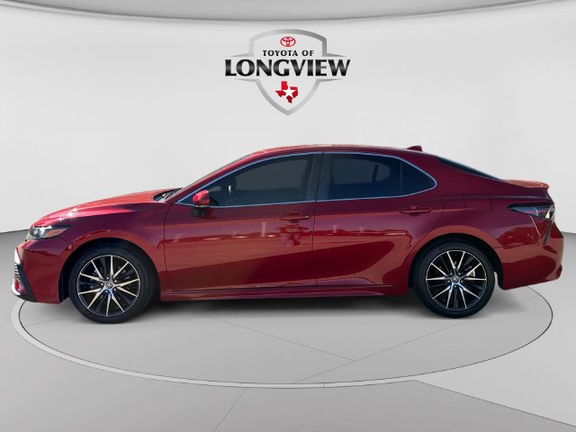 Used 2024 Toyota Camry SE FWD image 2