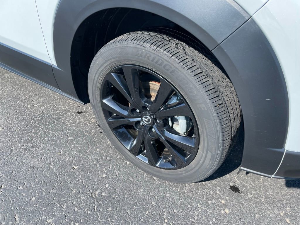 Used 2024 MAZDA CX-30 AWD 2.5 S w/ Select Sport Pkg image 3
