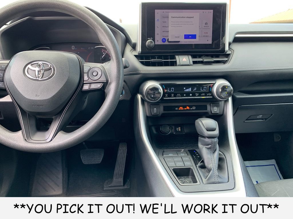 Used 2025 Toyota RAV4 XLE AWD/4WD image 25