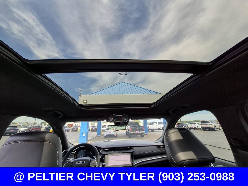 Used 2026 Jeep Grand Cherokee L Limited AWD/4WD image 46