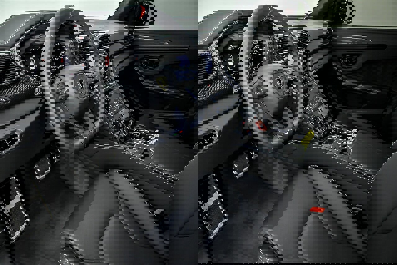 Used 2023 Lamborghini Urus S image 21