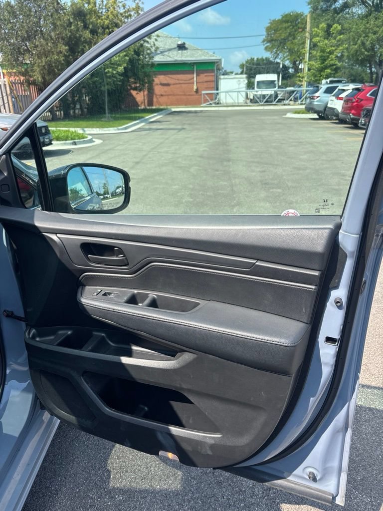 Used 2025 Honda Odyssey Sport-L image 10