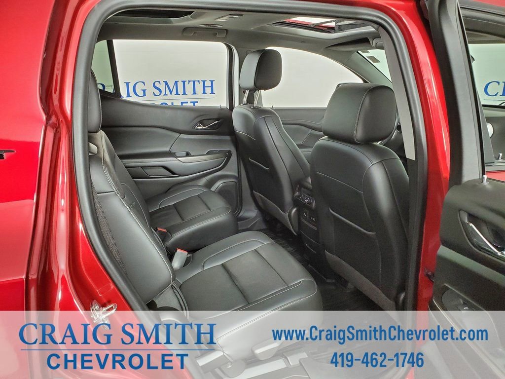 Used 2022 GMC Acadia SLT w/ Elevation Edition image 49