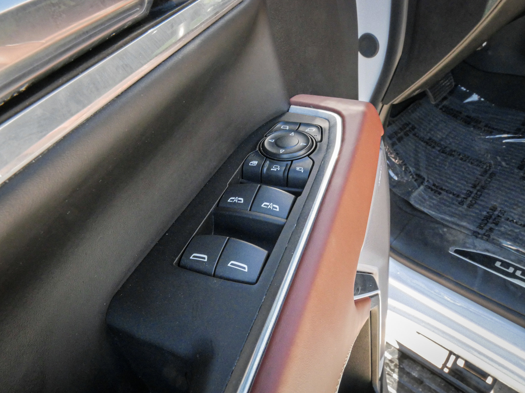 Used 2025 GMC Sierra 2500 Denali Ultimate image 15