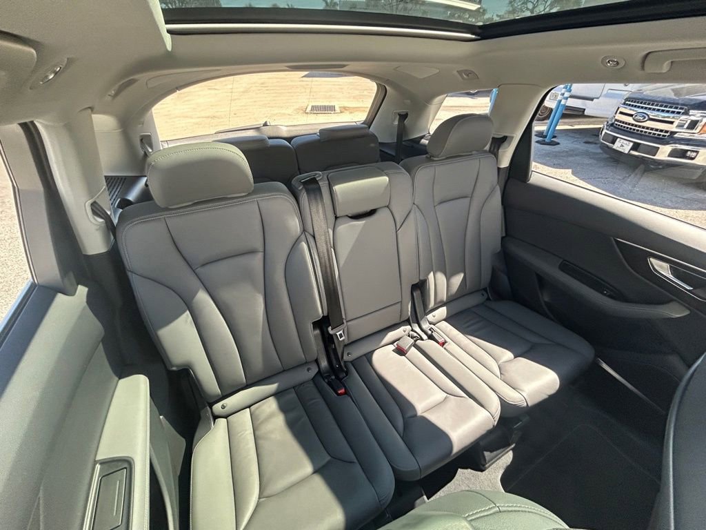 Used 2025 Audi Q7 3.0T Premium Plus image 30
