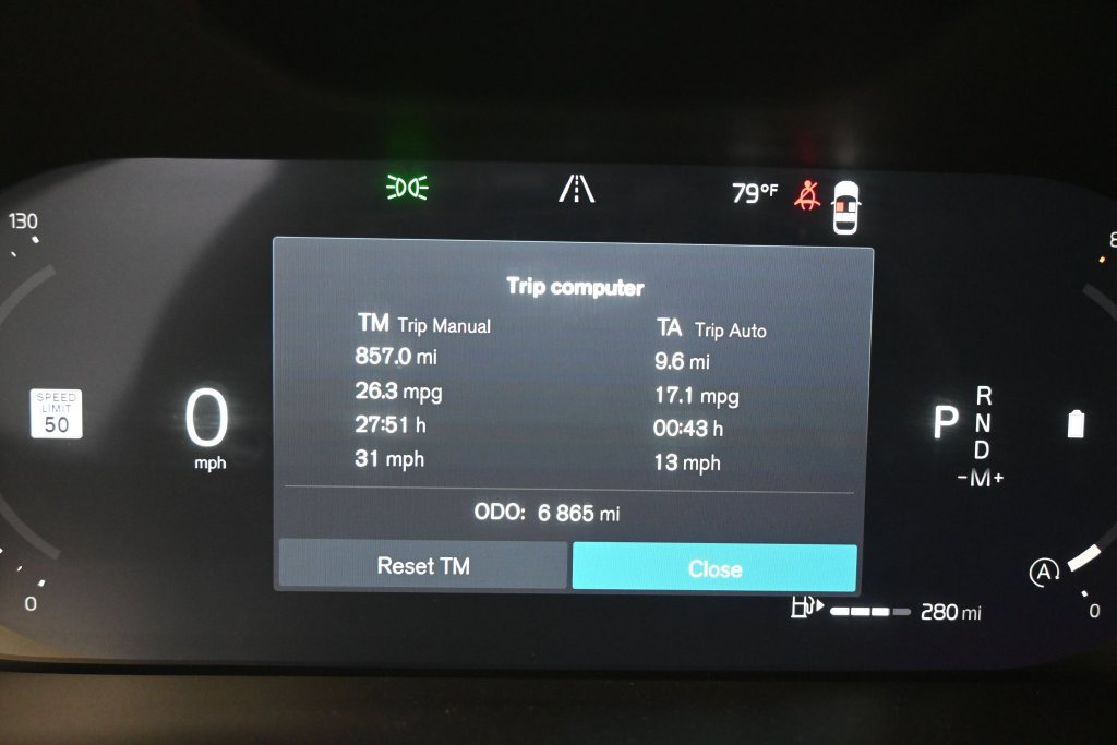 Used 2026 Volvo XC40 B5 Plus AWD/4WD image 24