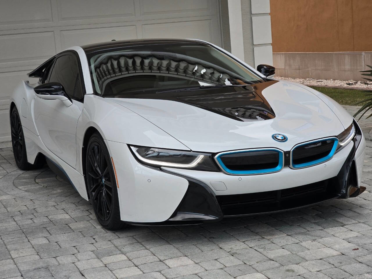 Used 2019 BMW i8 Coupe image 26