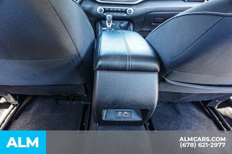 Used 2025 Nissan Altima 2.5 SV FWD image 30
