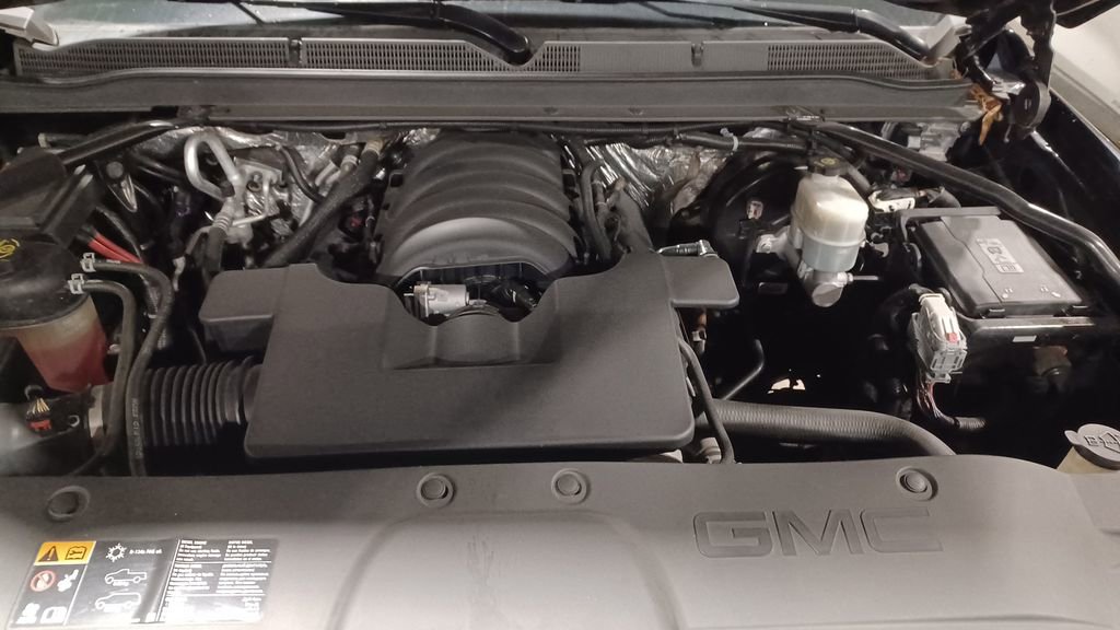 Used 2016 GMC Yukon XL Denali w/ Open Road Package image 9