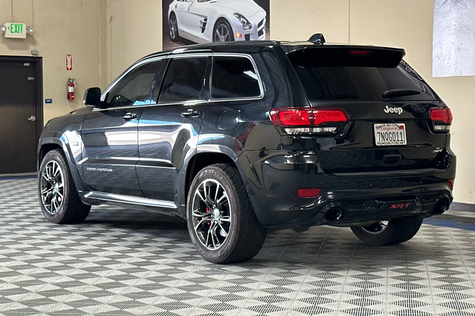 Used 2015 Jeep Grand Cherokee SRT w/ Trailer Tow Group IV image 6