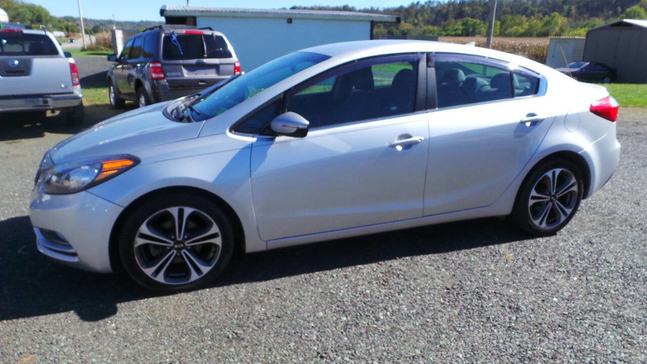 Used 2016 Kia Forte EX image 2