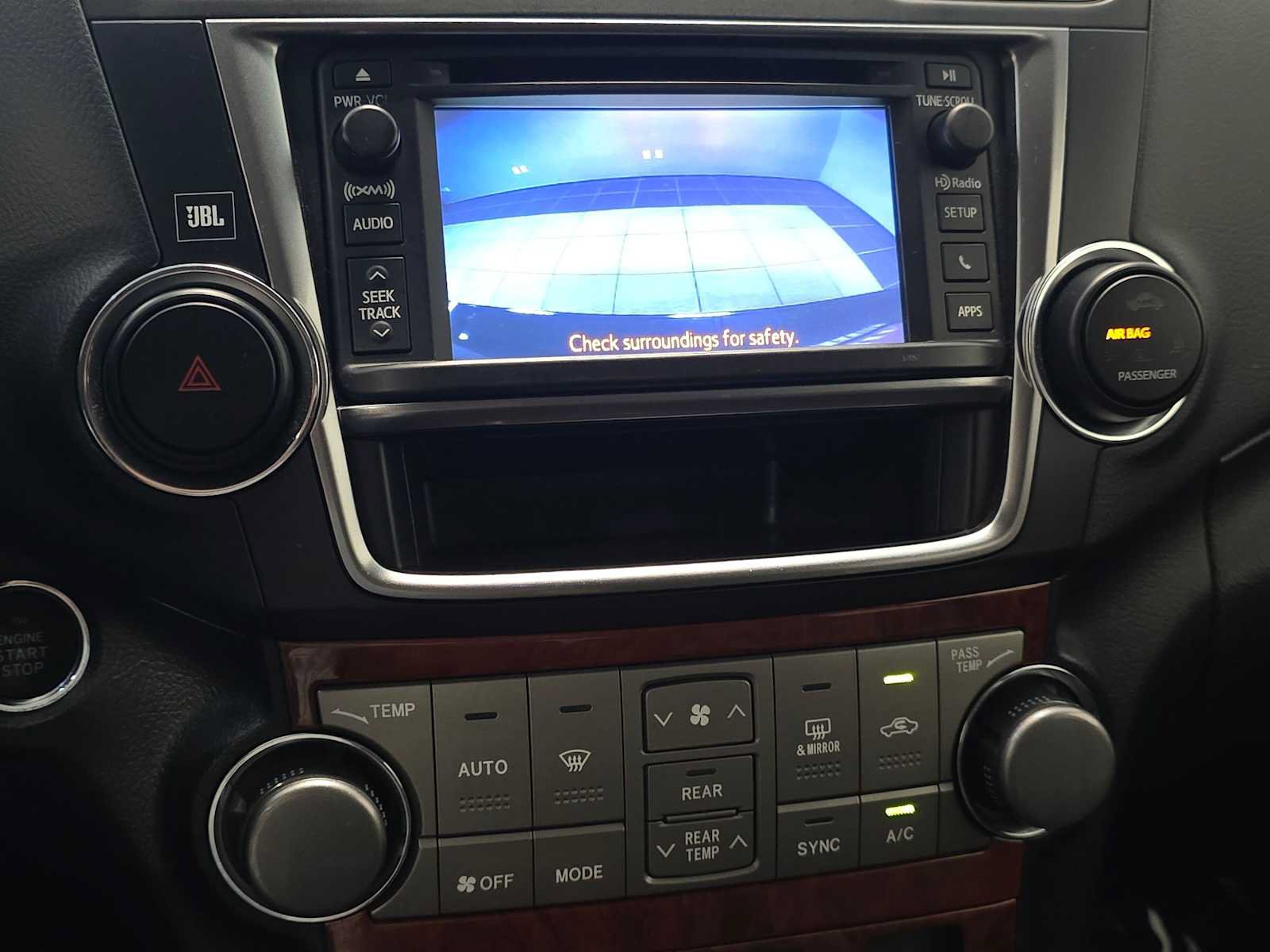Used 2013 Toyota Highlander Limited AWD/4WD image 14
