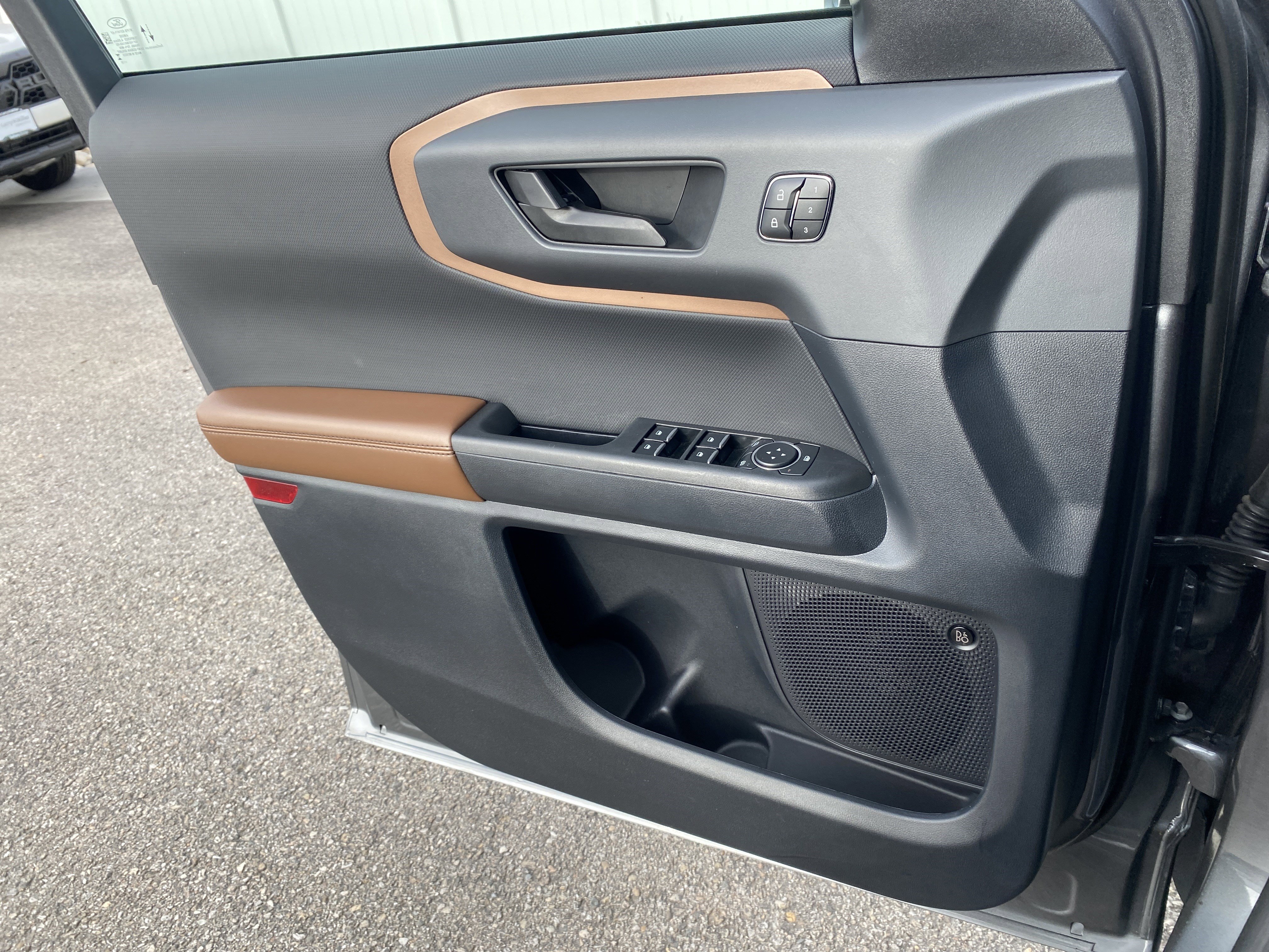 Used 2023 Ford Bronco Sport Outer Banks w/ Tech Package image 17