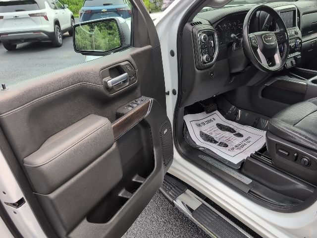 Used 2021 GMC Sierra 1500 SLT w/ SLT Premium Plus Package AWD/4WD image 12