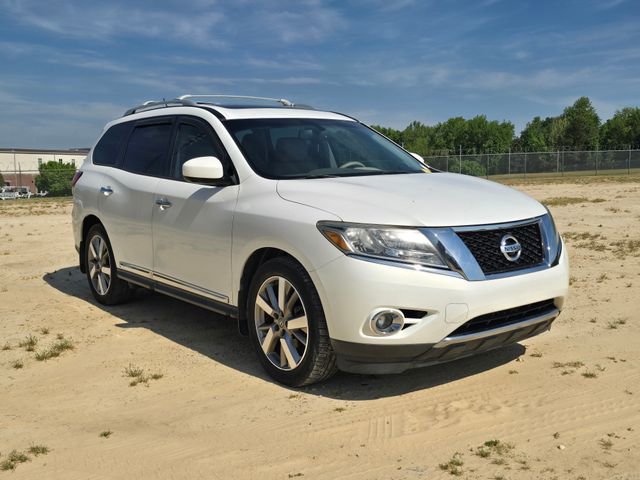 Used 2014 Nissan Pathfinder Platinum w/ Platinum Premium Package FWD image 5