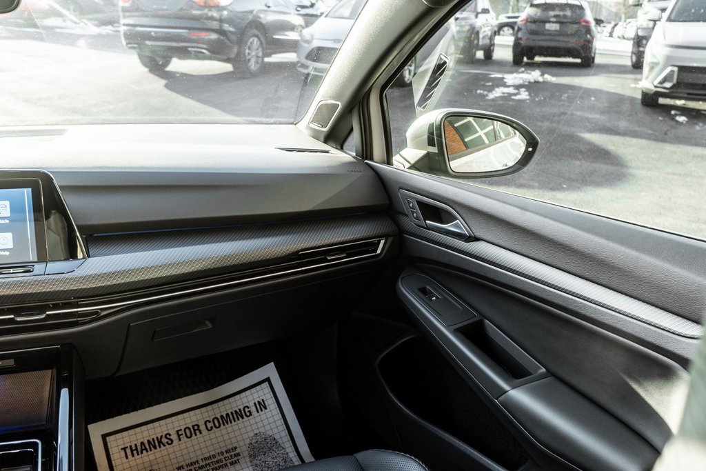 Used 2024 Volkswagen Golf R image 14