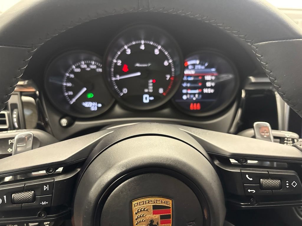 Certified 2024 Porsche Macan Turbo AWD/4WD image 31