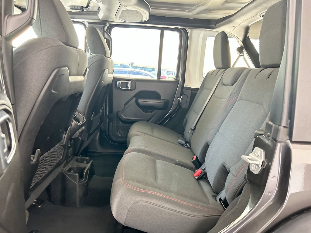 Used 2024 Jeep Wrangler Unlimited Rubicon AWD/4WD image 28
