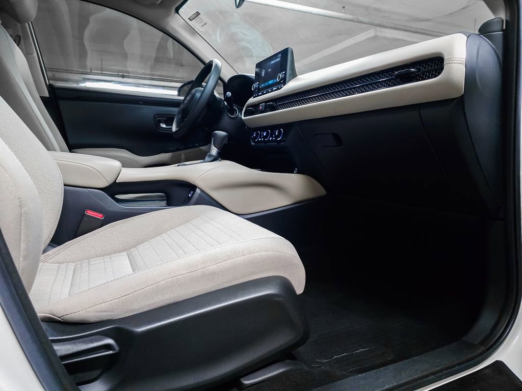 Used 2024 Honda HR-V LX image 34