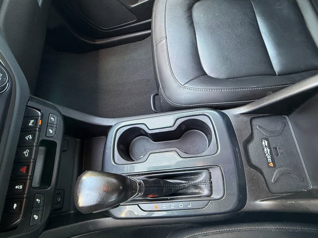 Used 2022 Chevrolet Colorado Z71 AWD/4WD image 23