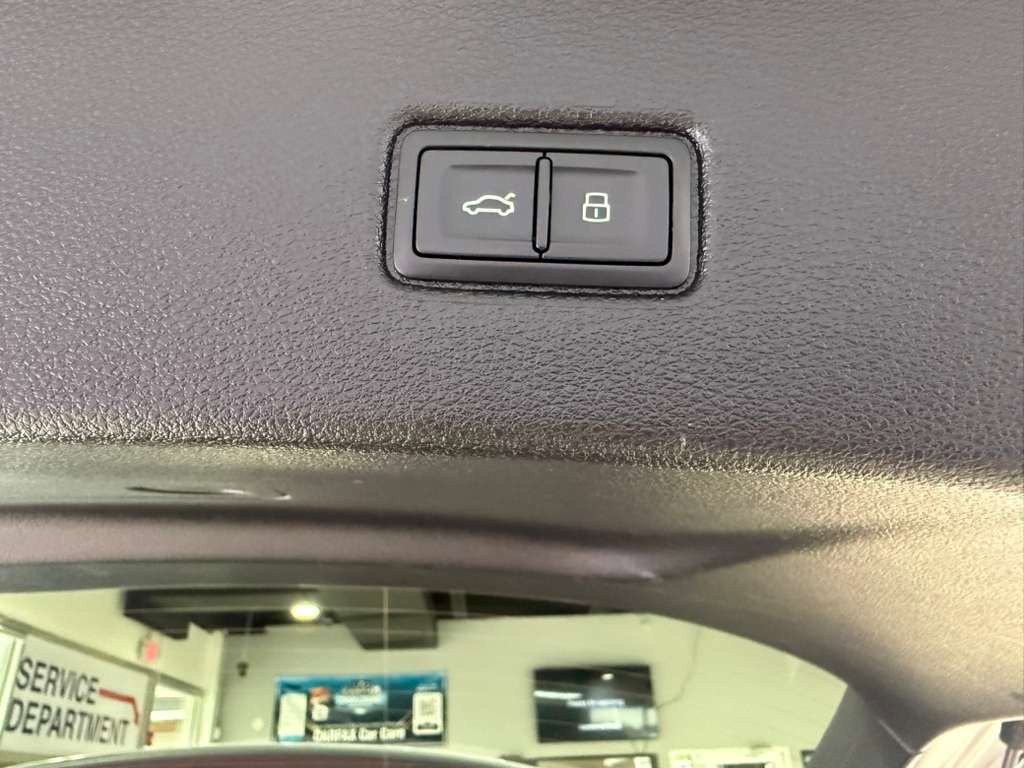 Used 2024 Audi Q7 Premium Plus image 55