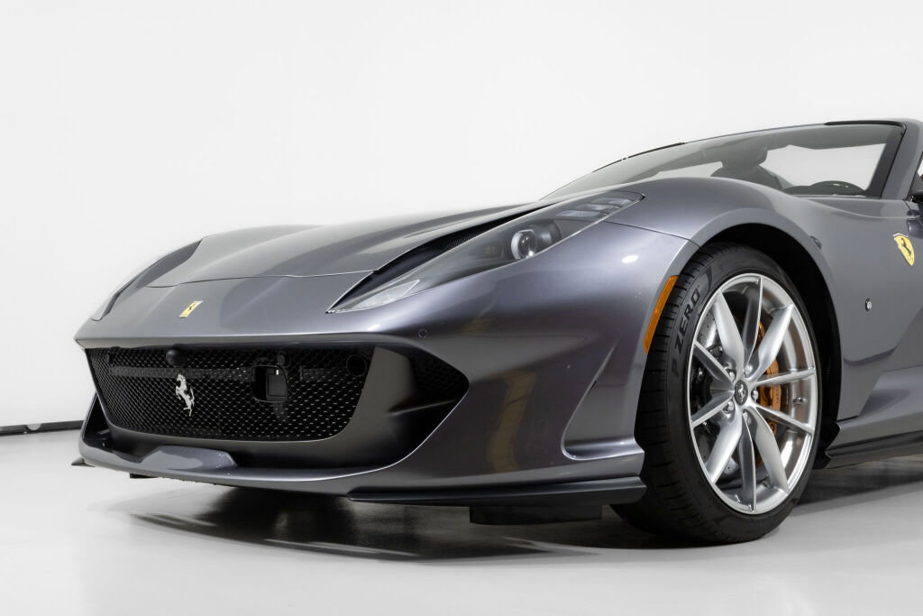 Used 2021 Ferrari 812 GTS image 14