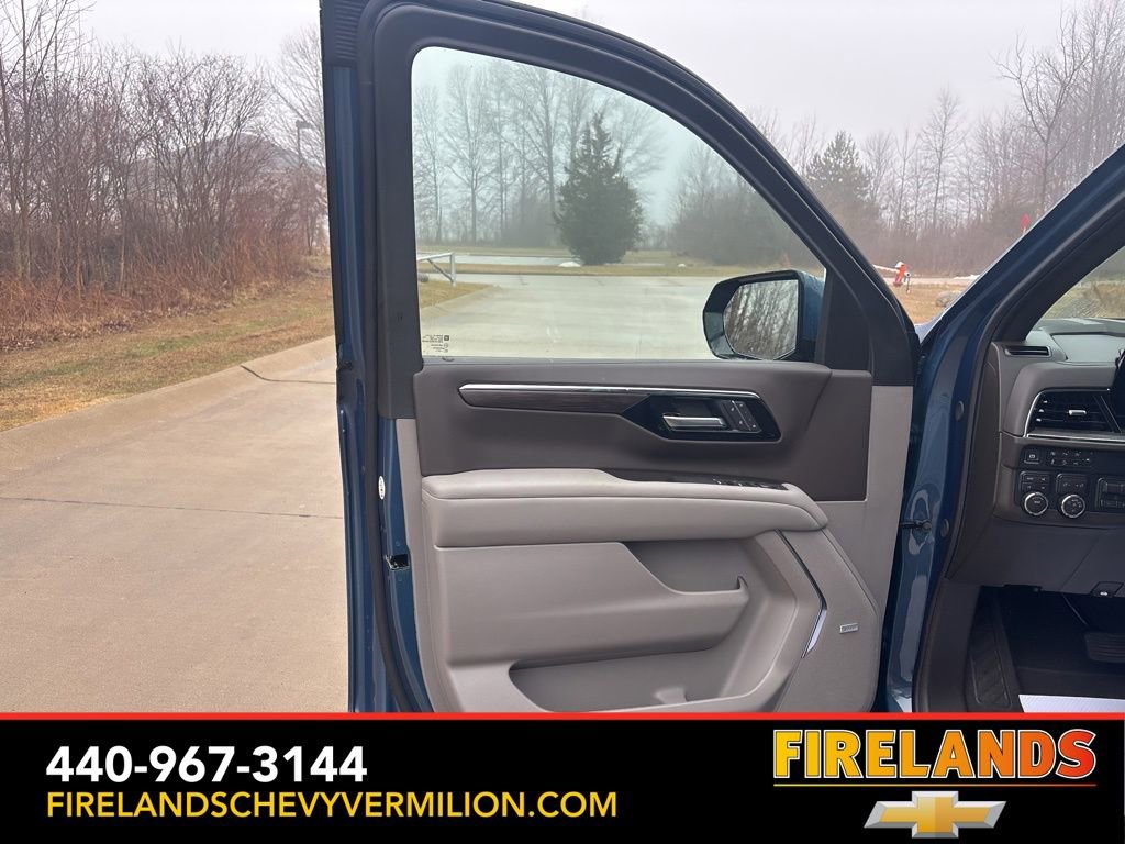 New 2026 Chevrolet Suburban LT w/ Comfort Package image 13