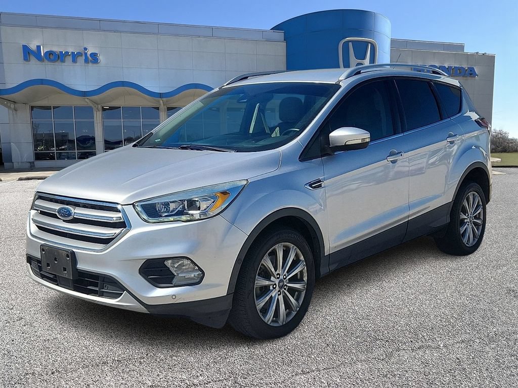 Used 2017 Ford Escape Titanium w/ Equipment Group 301A AWD/4WD image 2