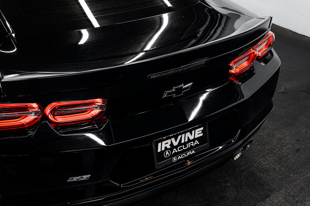 Used 2021 Chevrolet Camaro SS RWD image 15