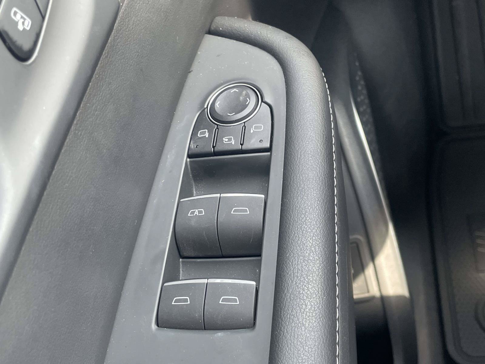 Certified 2025 Buick Enclave Avenir w/ Super Cruise Package AWD/4WD image 28