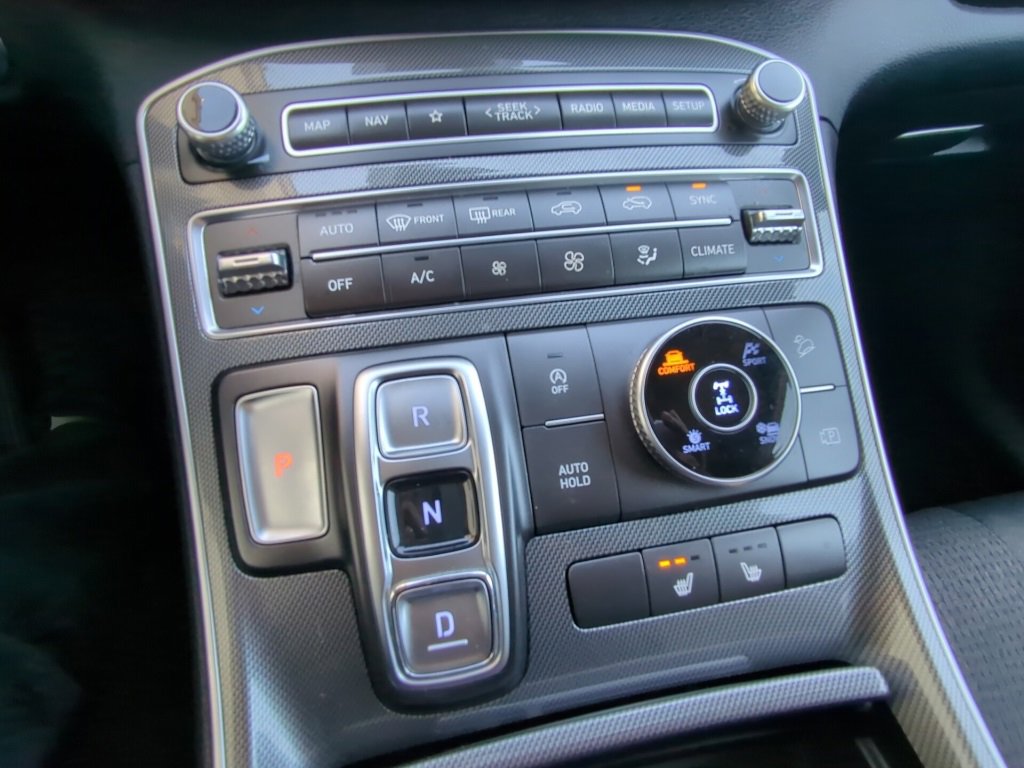 Used 2023 Hyundai Santa Fe SEL image 19