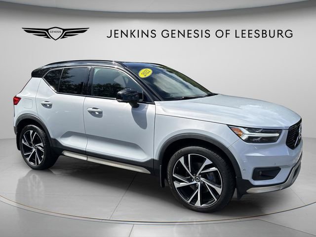 Used 2022 Volvo XC40 T5 R-Design w/ Advanced Package AWD/4WD image 1