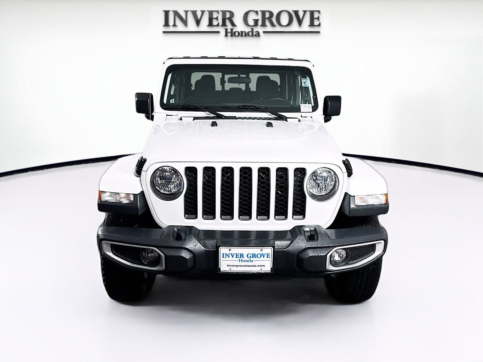 Used 2020 Jeep Gladiator Sport AWD/4WD image 2